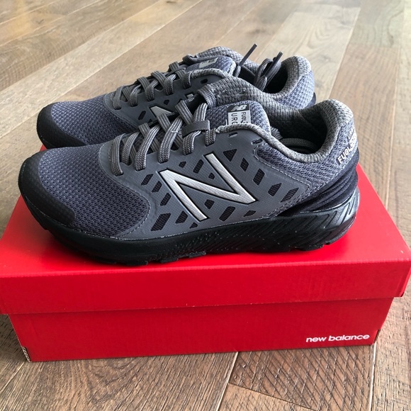 new balance boys shoes